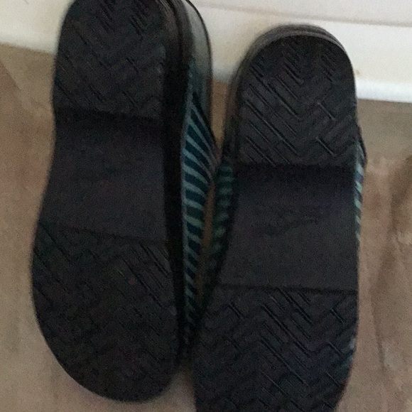 Shoes - Picture 3 of 3